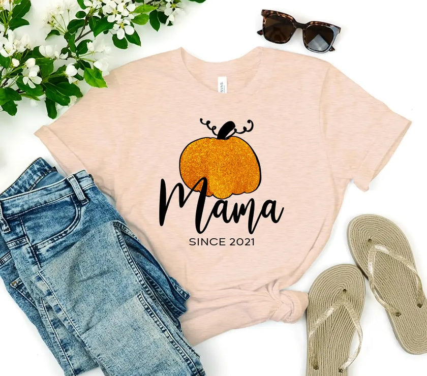 Mama Mini Pumpkin Halloween Tee