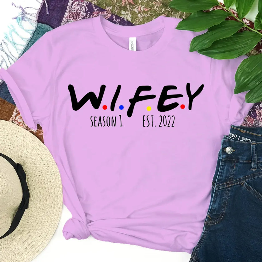 Wifey and Hubby Serie Friends Seasons Est T-shirt